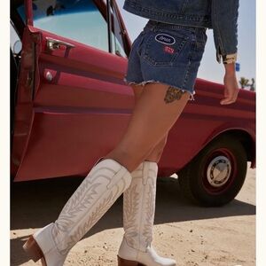 Tecovas The Abby Boot in Snow Bovine (white)